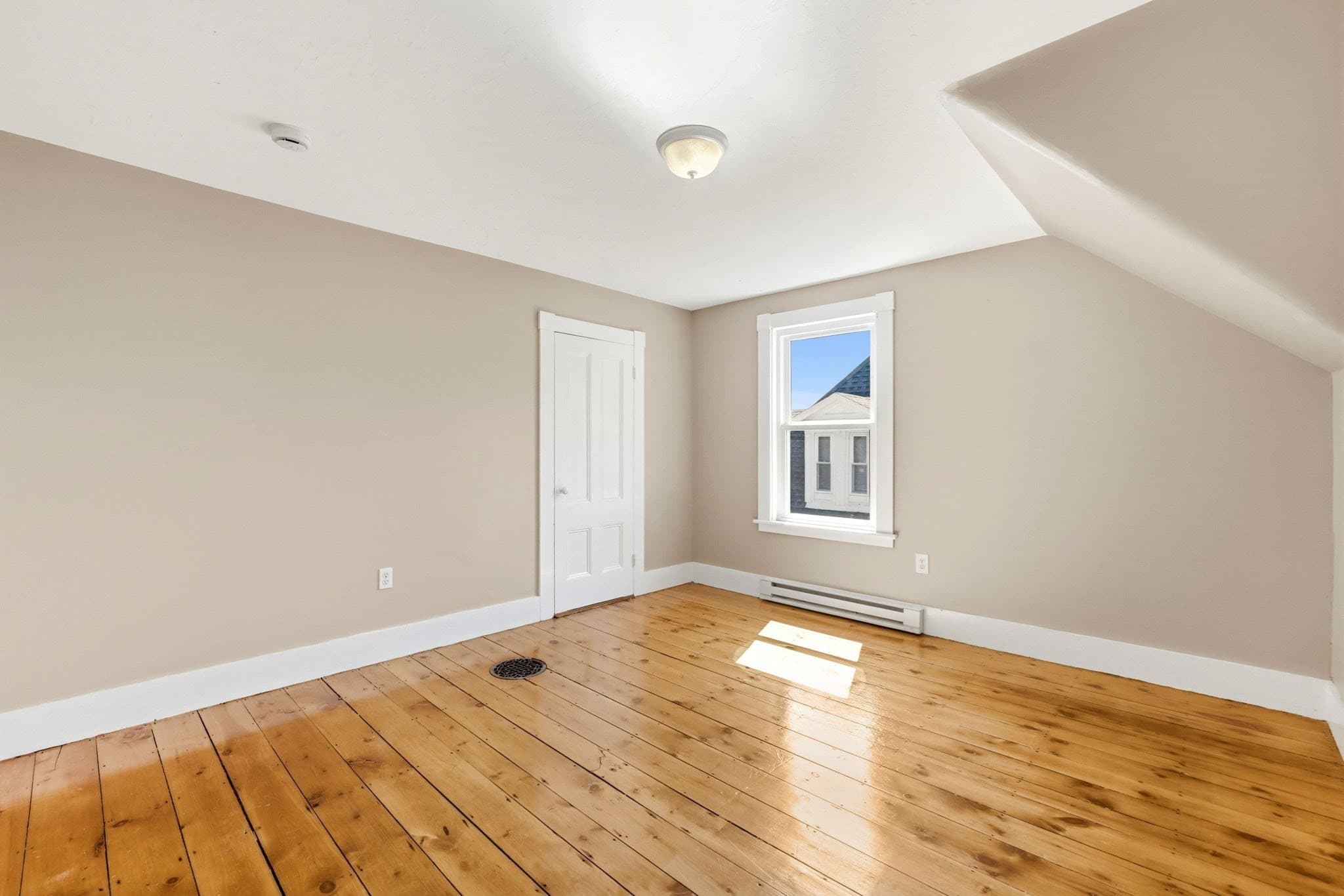 Condominium at 143 North St # 2, Salem MA 01970, photo 7 of 21