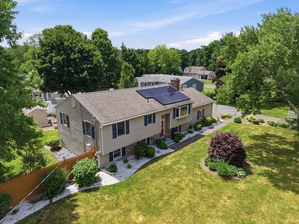 279 Adams St, Agawam MA 01001