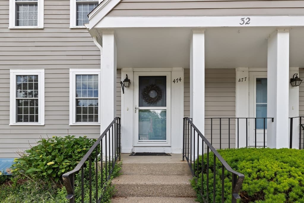 Condominium at 474 Twin Lakes Dr # 474, Halifax MA 02338, Halifax, photo 2 of 23