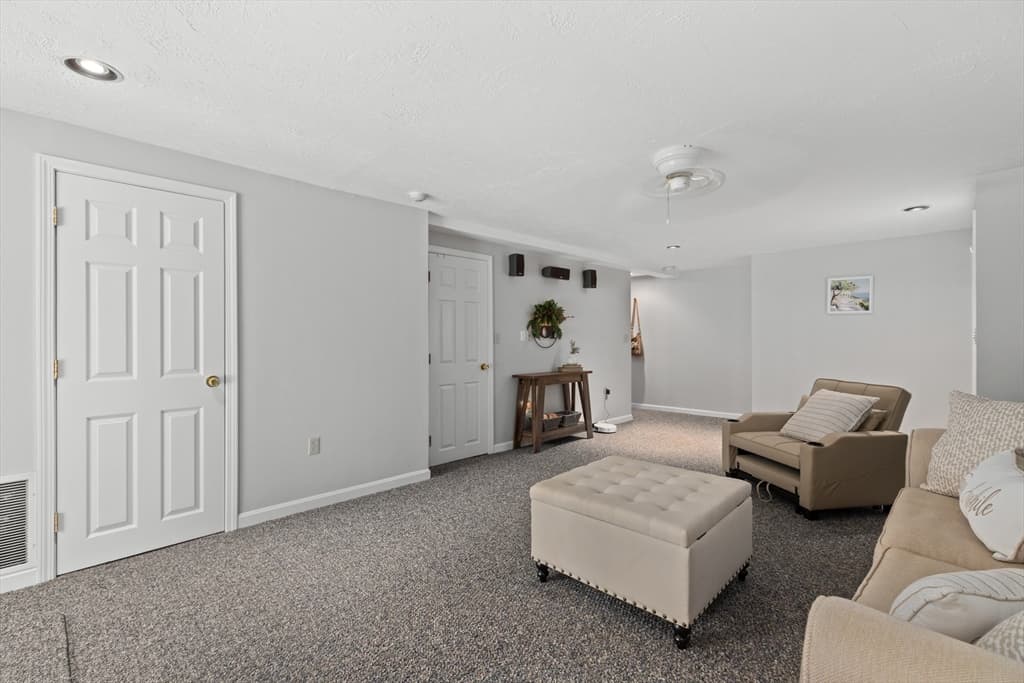 Condominium at 474 Twin Lakes Dr # 474, Halifax MA 02338, Halifax, photo 18 of 23
