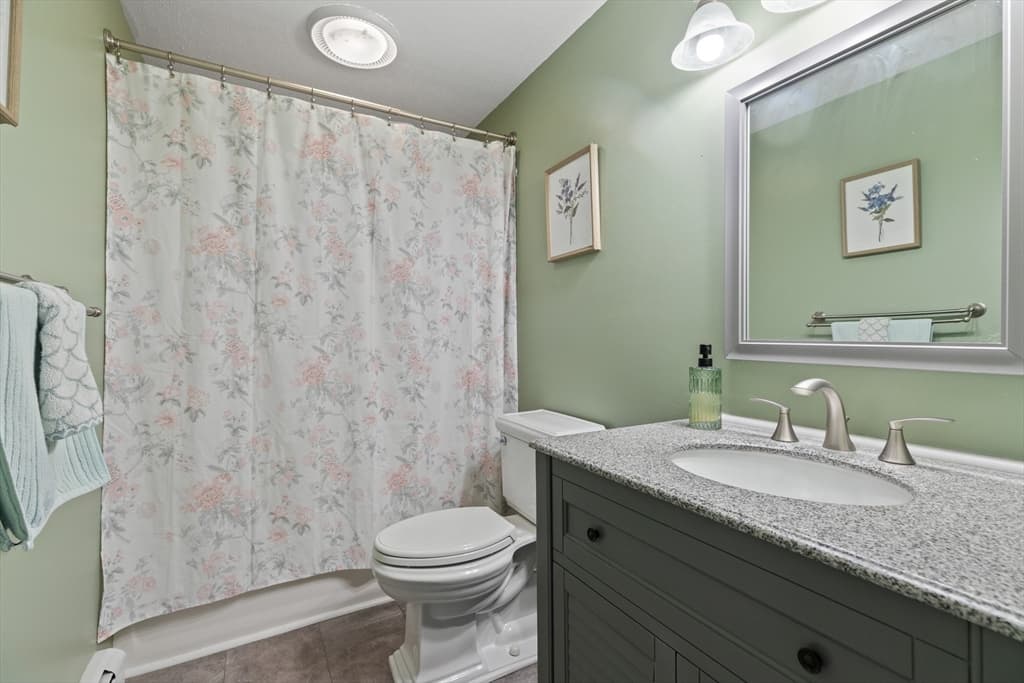 Condominium at 474 Twin Lakes Dr # 474, Halifax MA 02338, Halifax, photo 15 of 23
