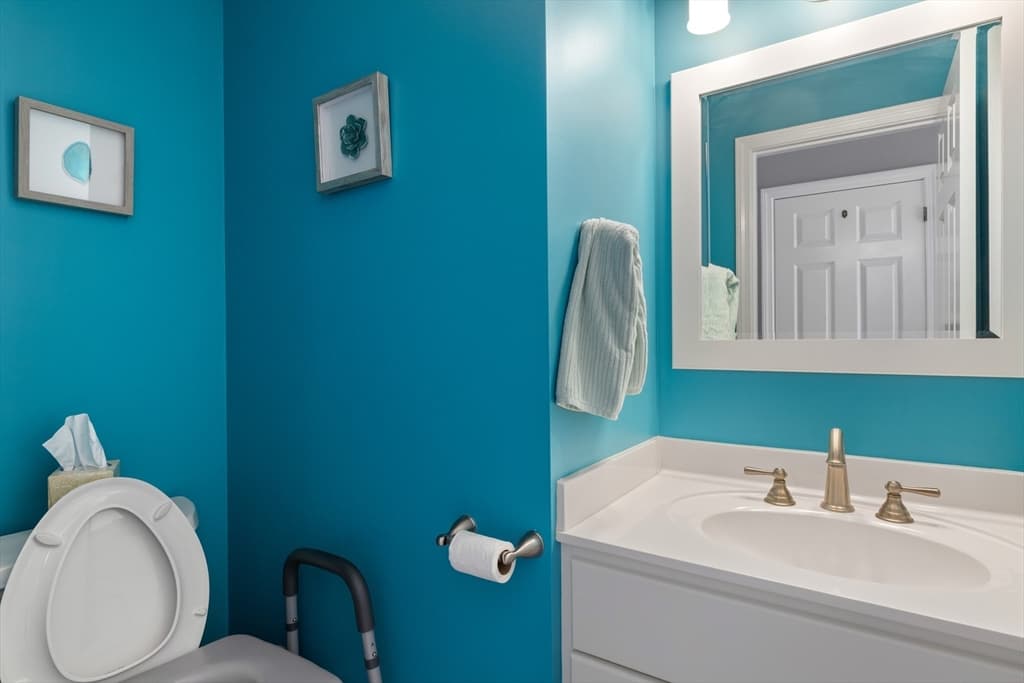 Condominium at 474 Twin Lakes Dr # 474, Halifax MA 02338, Halifax, photo 11 of 23