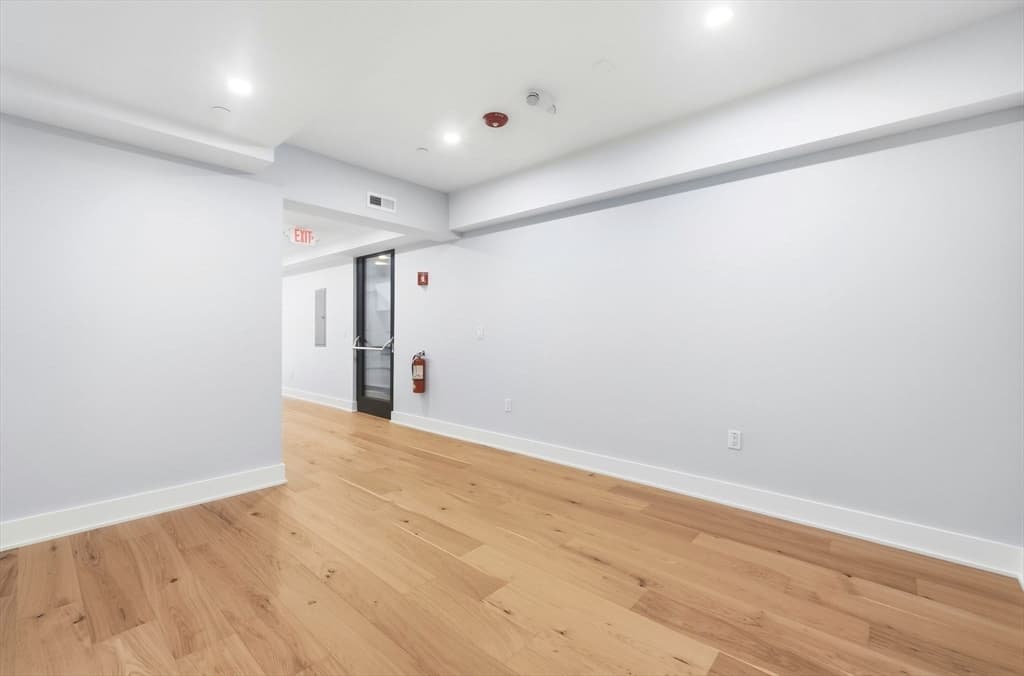 230 Friend Street # 1, Boston MA 02114 photo 8