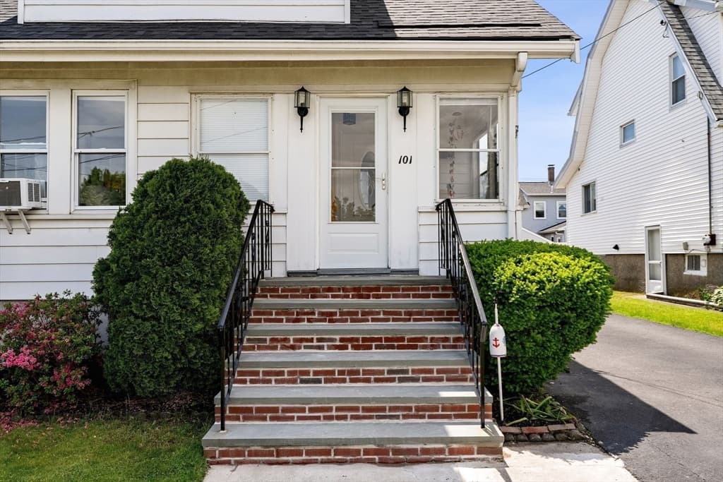 101 Bayfield Rd S, Quincy MA 02171 photo 4