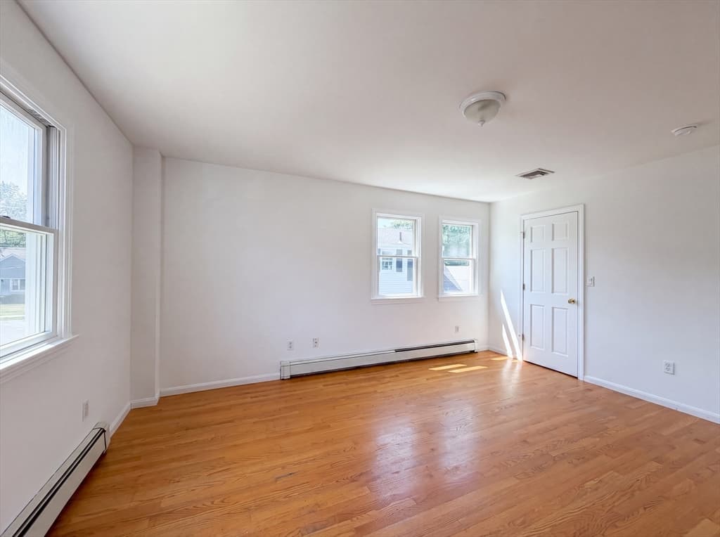 4 Macarthur Cir, Peabody MA 01960 photo 19
