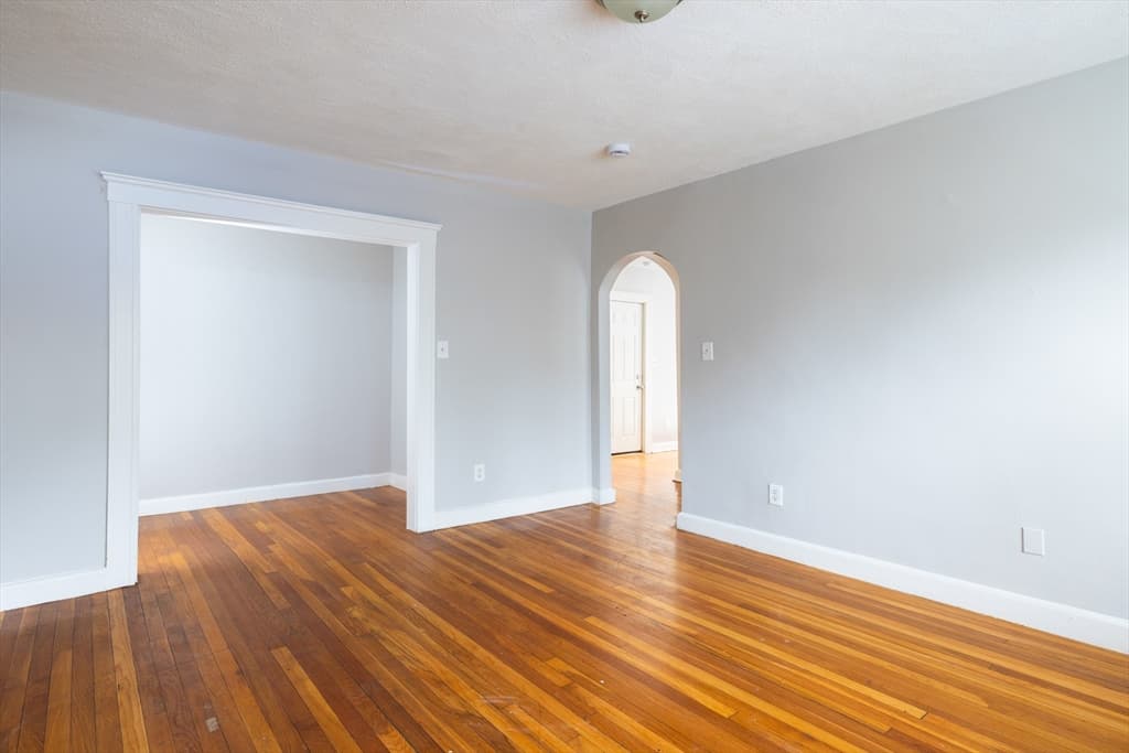 77 Green Street, Lynn MA 01902 photo 4