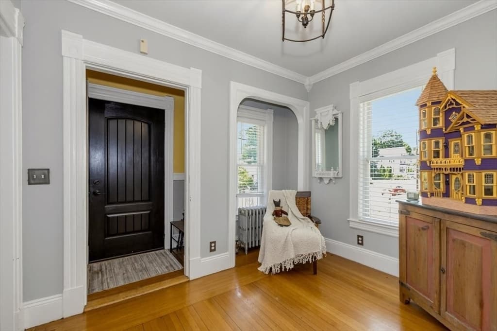 294 Wentworth Ave, Lowell MA 01852 photo 5