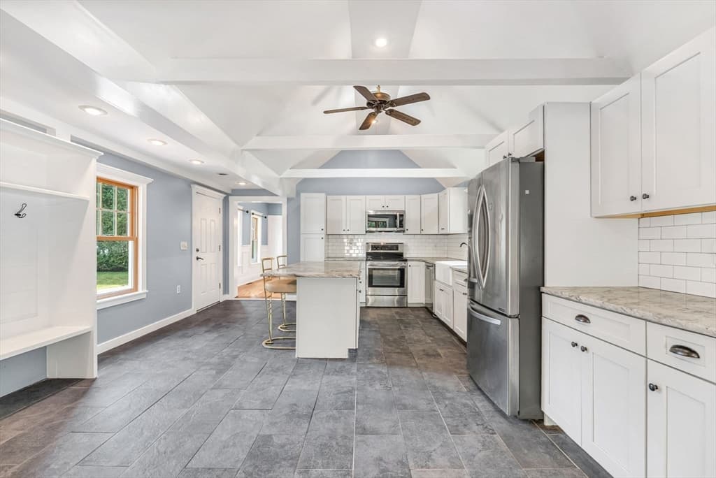 4 Shaw St, Medway MA 02053 photo 16