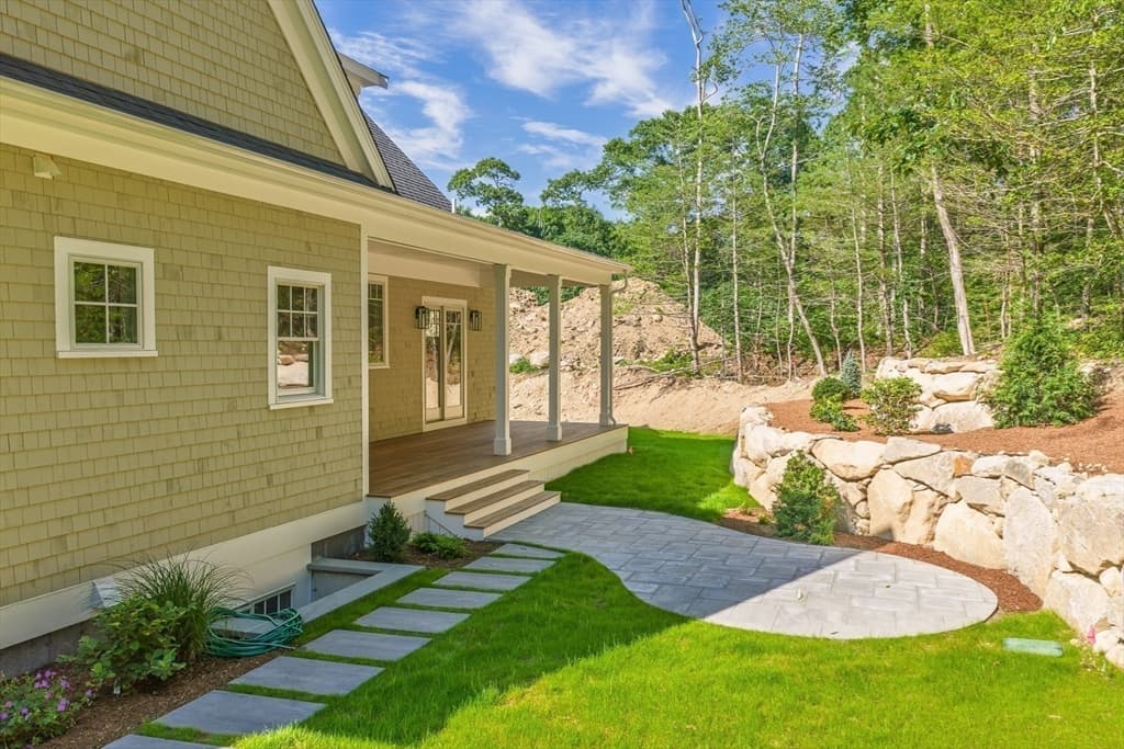 1 Mcsweeney Lane, Falmouth MA 02540 photo 3