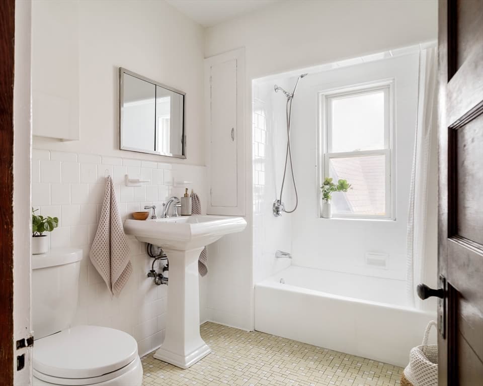 328 Huron Avenue, Cambridge MA 02138 photo 15