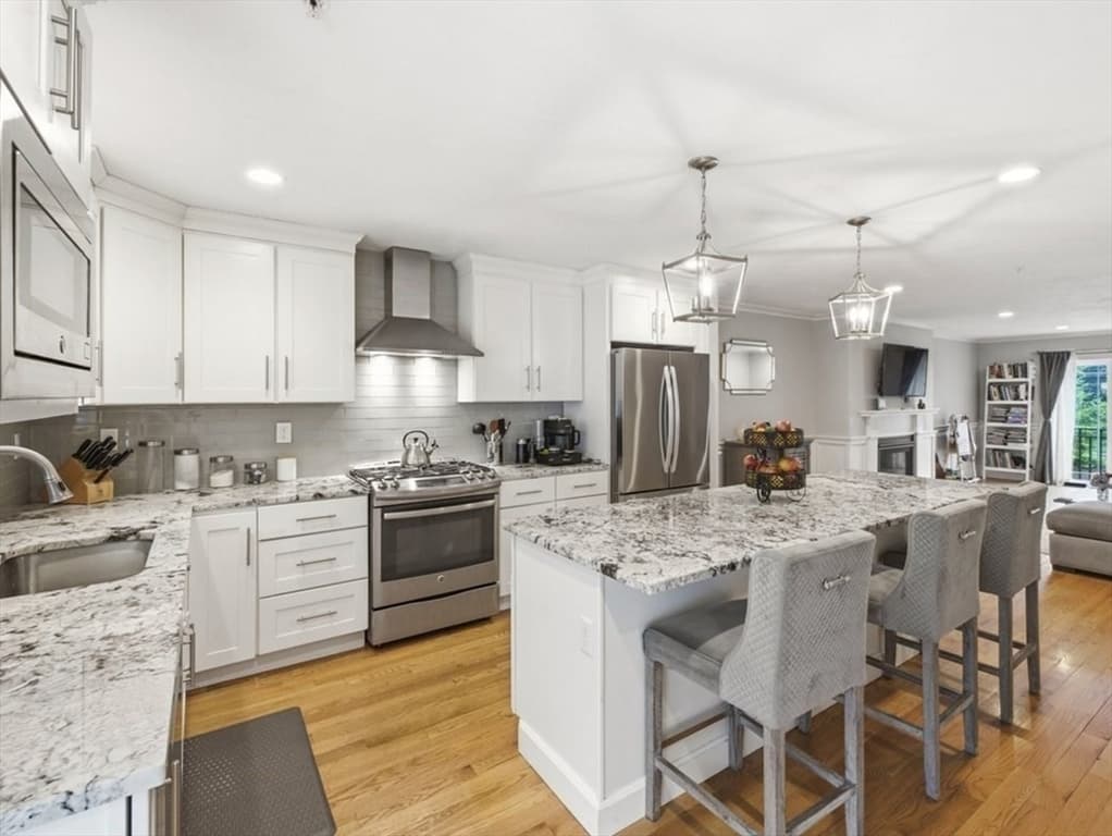 161 Chestnut Street # C, Foxboro MA 02035