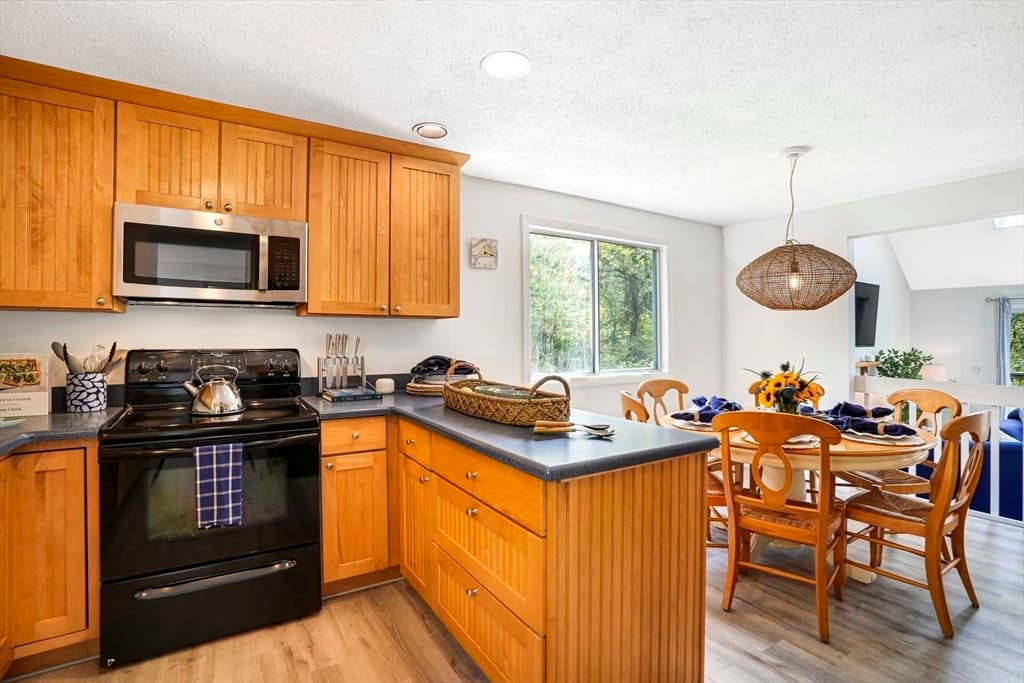 44 Prices Way, Edgartown MA 02539 photo 12