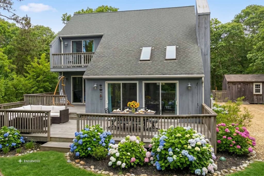 44 Prices Way, Edgartown MA 02539