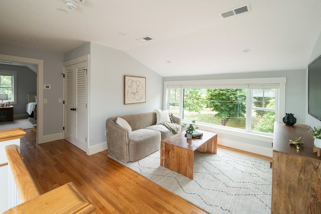 141-143 Oakley Road, Belmont MA 02478 photo 18