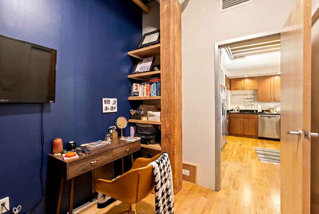 Condominium at 111 Beach St # 3B, Boston MA 02111, Boston, photo 26 of 32