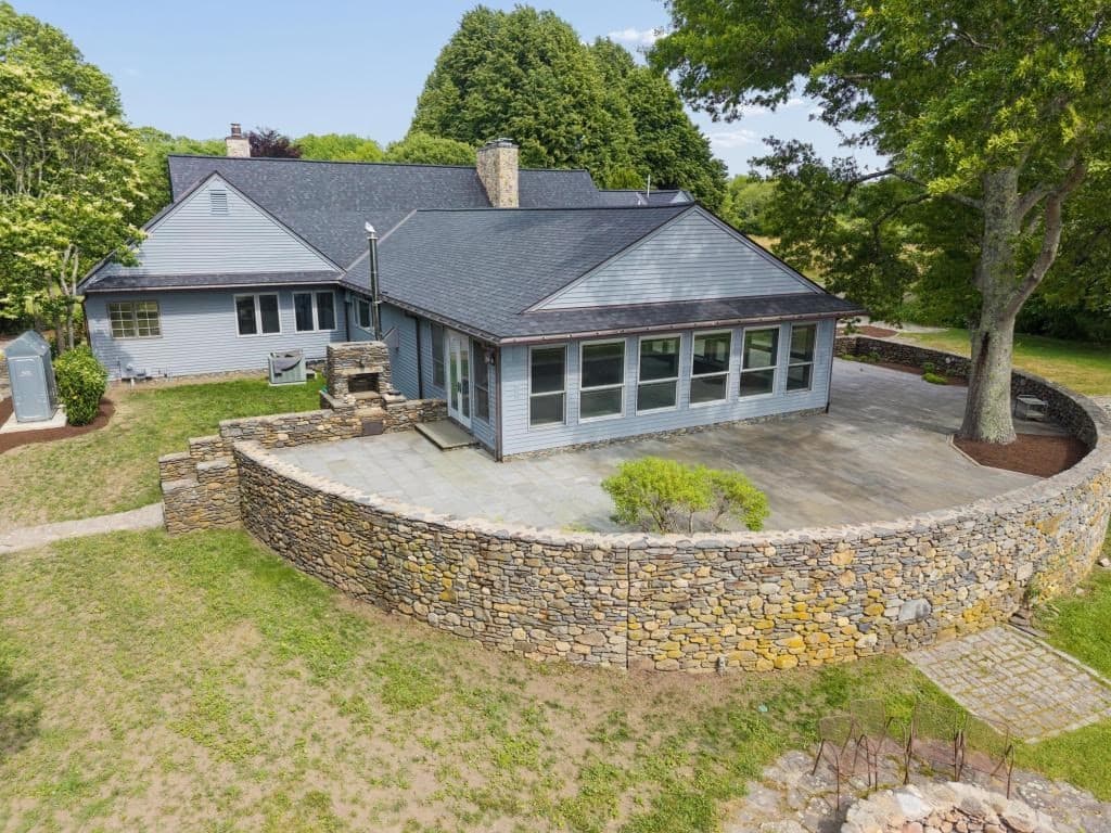 683 Neck Road, Tiverton RI 02878 photo 12