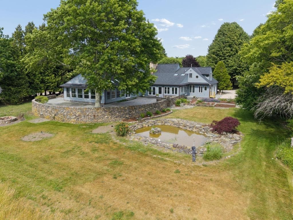 683 Neck Road, Tiverton RI 02878 photo 7