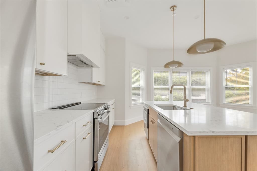 3915 Washington Street, Boston MA 02131 photo 17