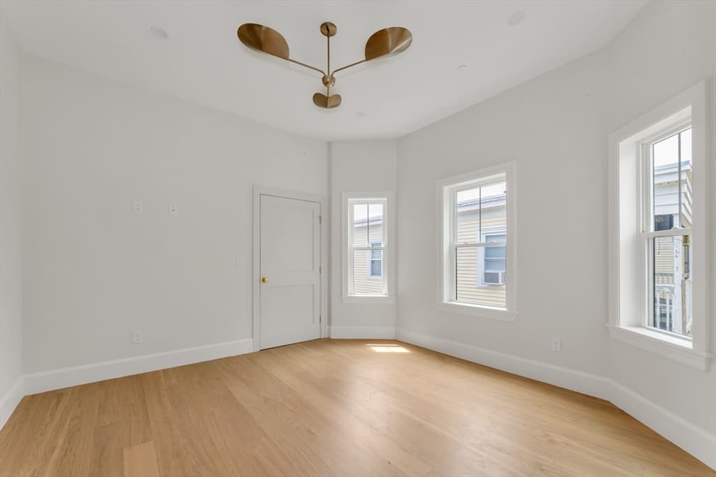3915 Washington Street, Boston MA 02131 photo 16