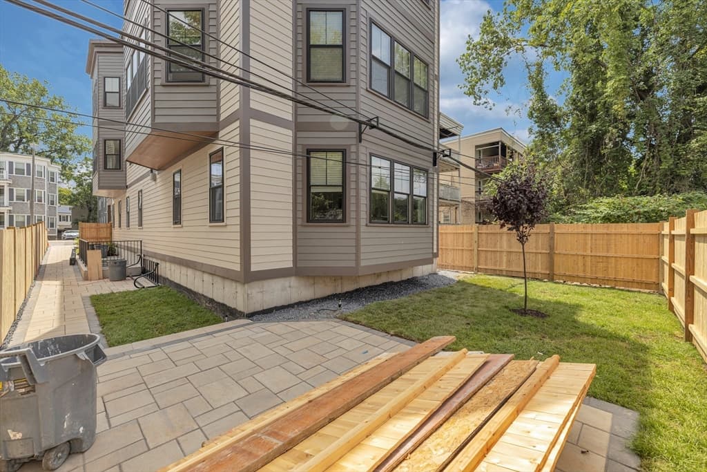 3915 Washington Street, Boston MA 02131 photo 24