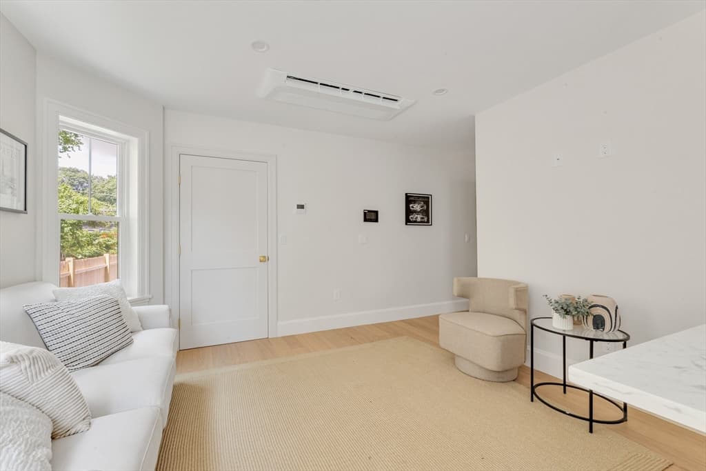 3915 Washington Street, Boston MA 02131 photo 8