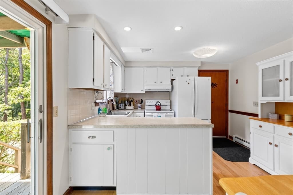 90 Village Ln, Wellfleet MA 02667 photo 9