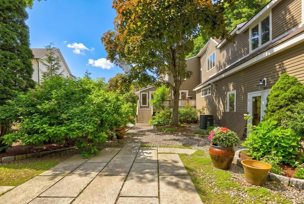129 Pearl Street, Burlington MA 01803 photo 6