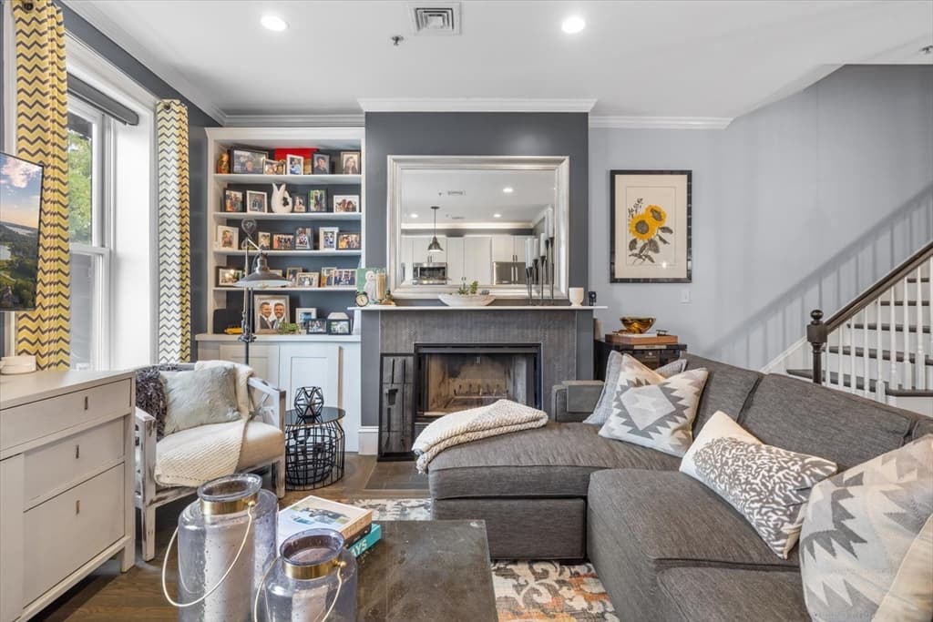 578 Massachusetts Ave # 3, Boston MA 02118 photo 8