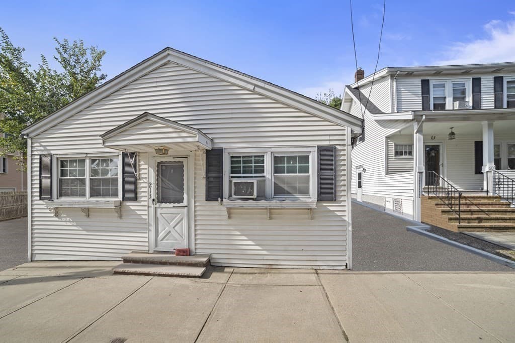 209-213 Centre St, Quincy MA 02169 photo 2