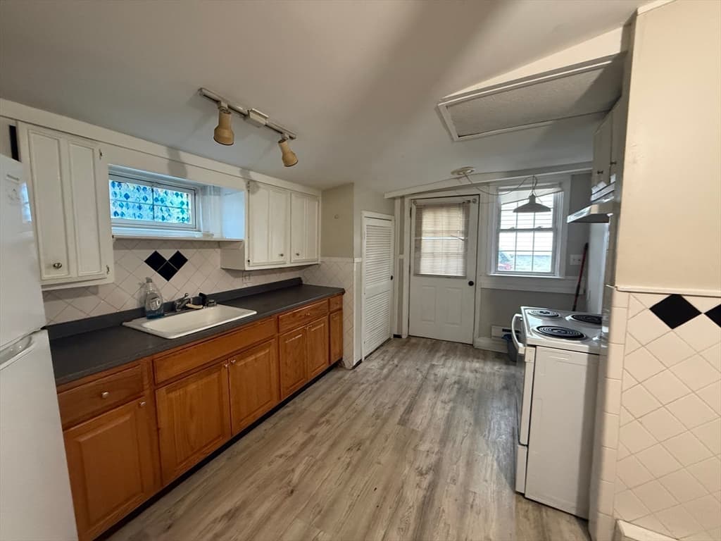 209-213 Centre St, Quincy MA 02169 photo 29