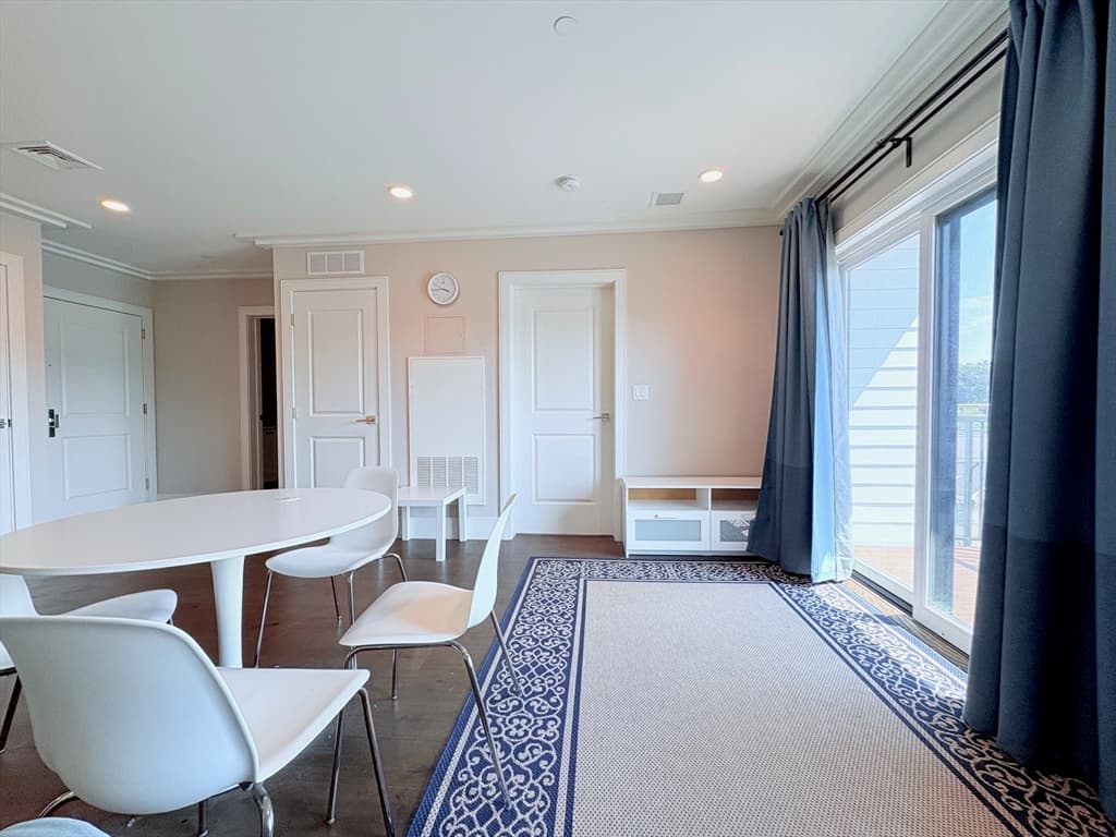 Condominium at 214 Market St # 405, Boston MA 02135, Boston, photo 12 of 21
