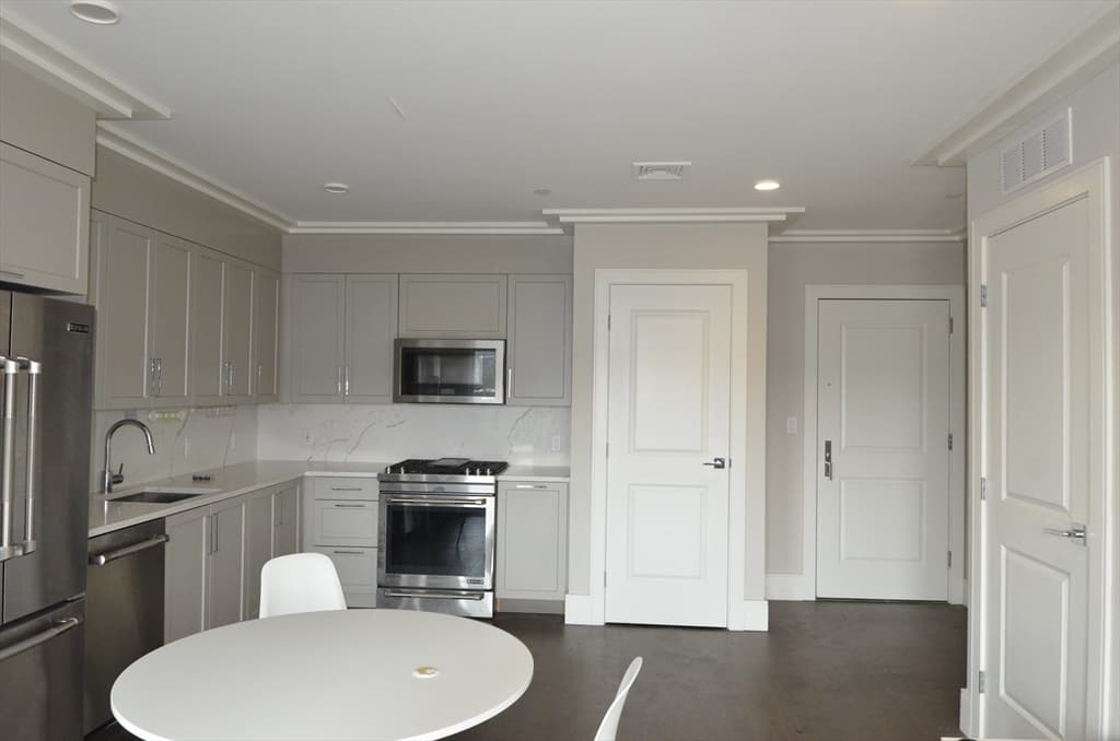 Condominium at 214 Market St # 405, Boston MA 02135, Boston, photo 7 of 21