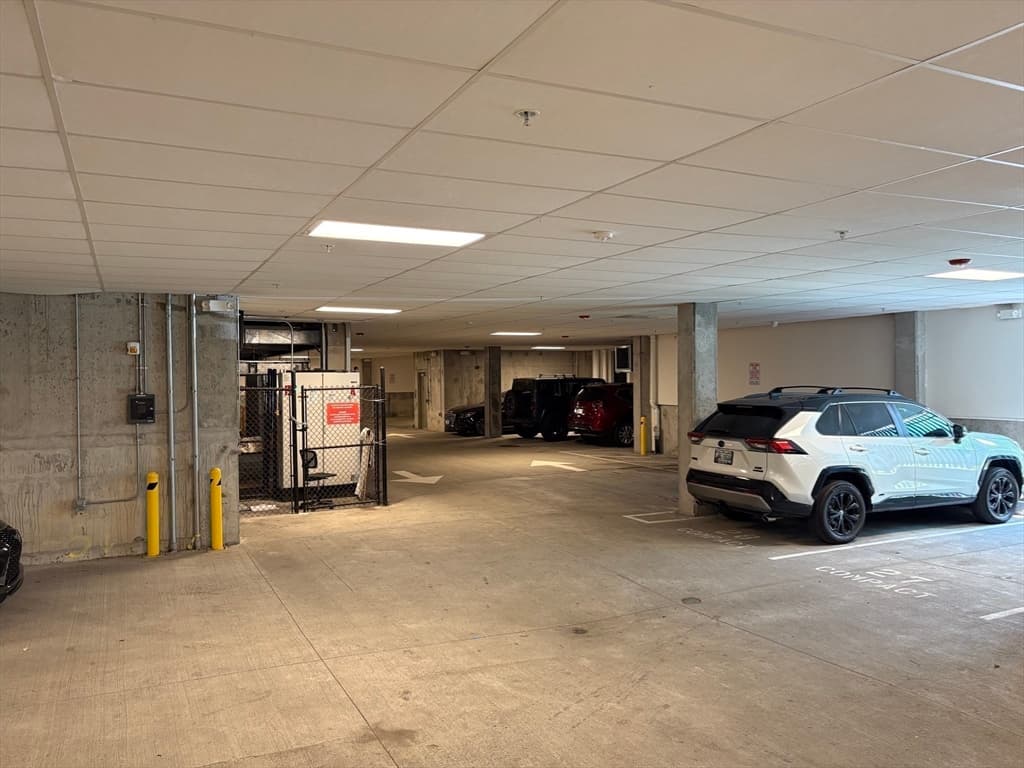Condominium at 214 Market St # 405, Boston MA 02135, Boston, photo 18 of 21