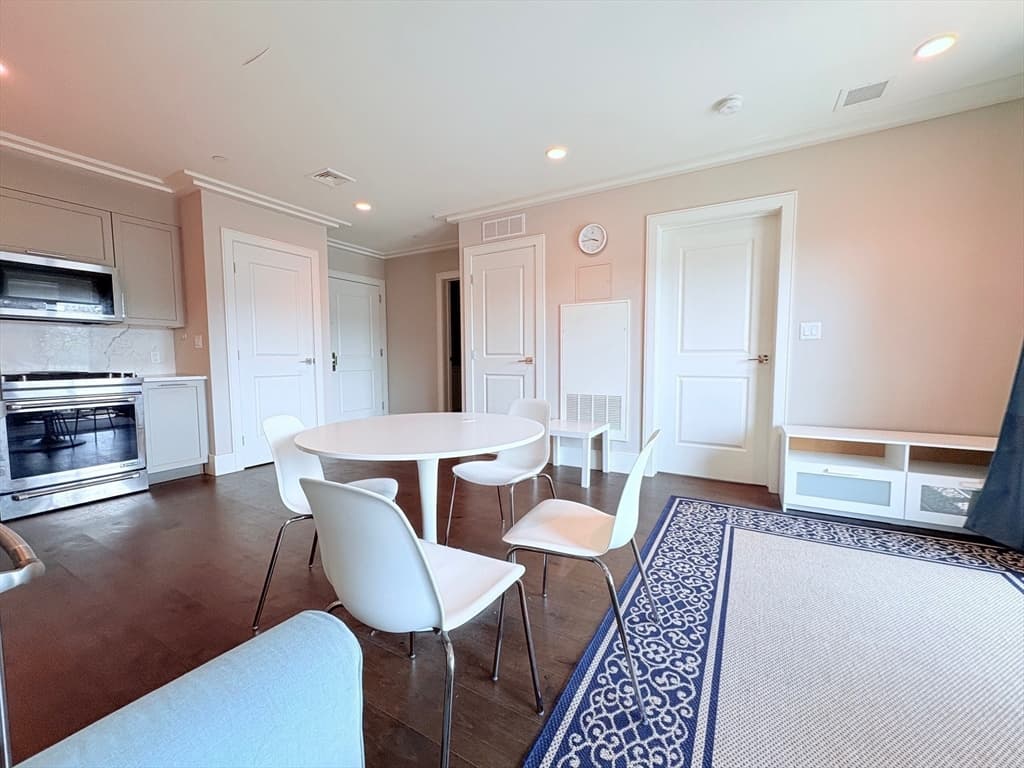 Condominium at 214 Market St # 405, Boston MA 02135, Boston, photo 11 of 21