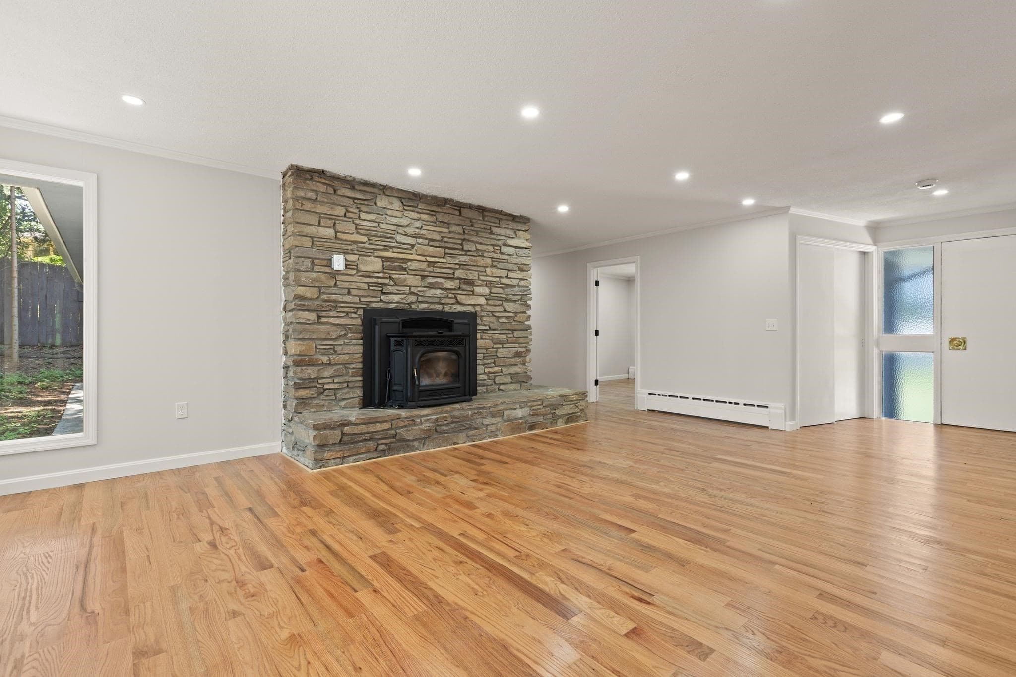 Single Family Residence at 5 Woodland Drive, Paxton MA 01612, Paxton, photo 9 of 40