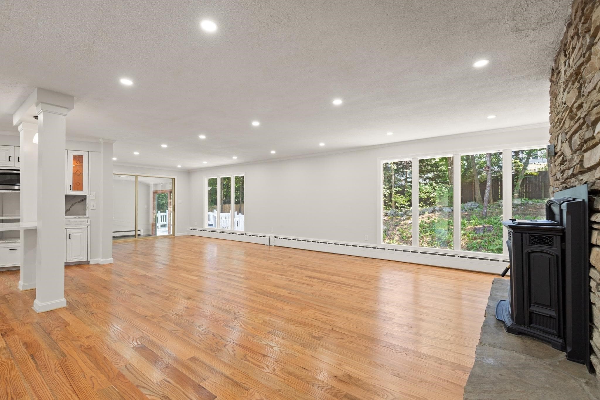 Single Family Residence at 5 Woodland Drive, Paxton MA 01612, Paxton, photo 11 of 40