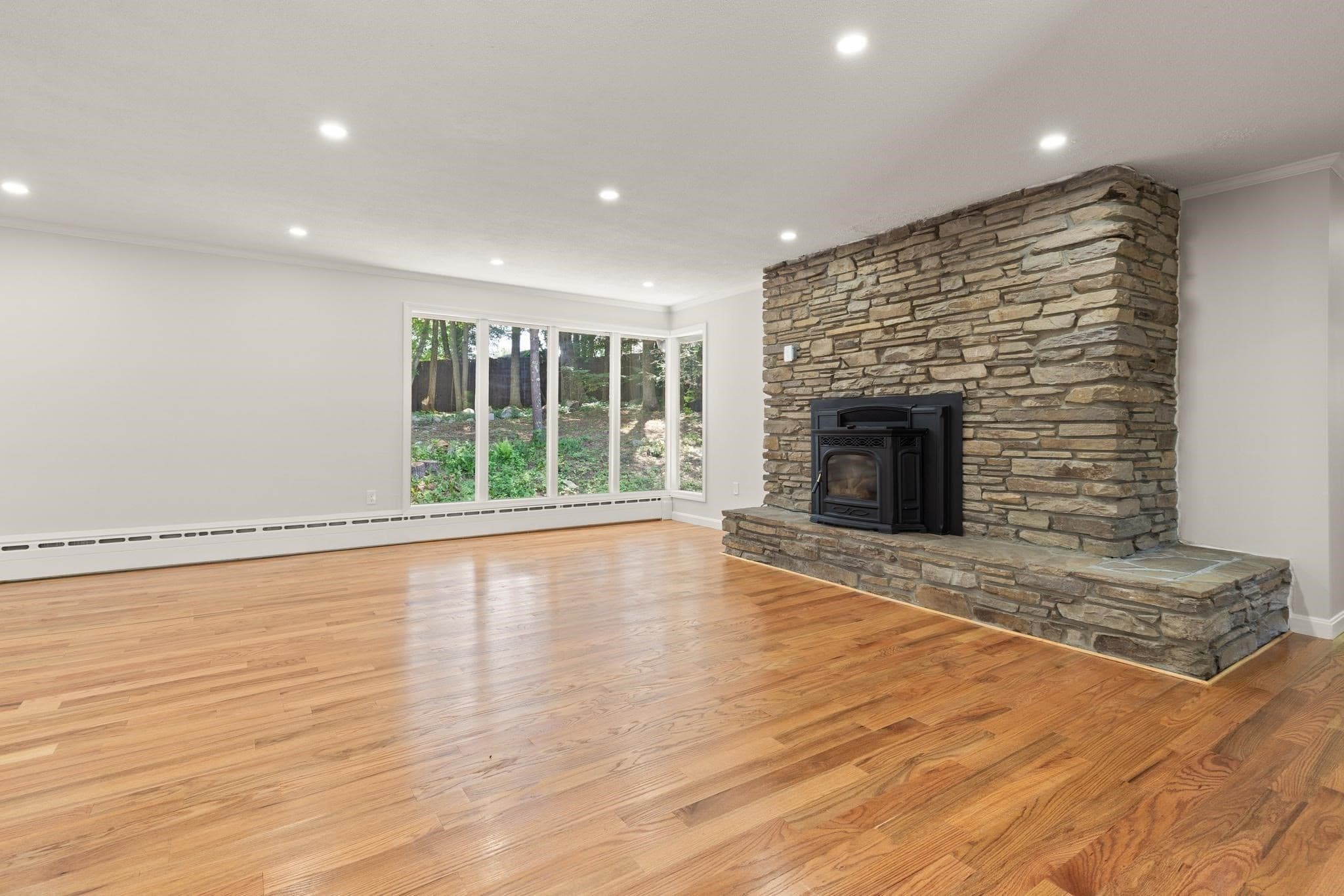 Single Family Residence at 5 Woodland Drive, Paxton MA 01612, Paxton, photo 8 of 40