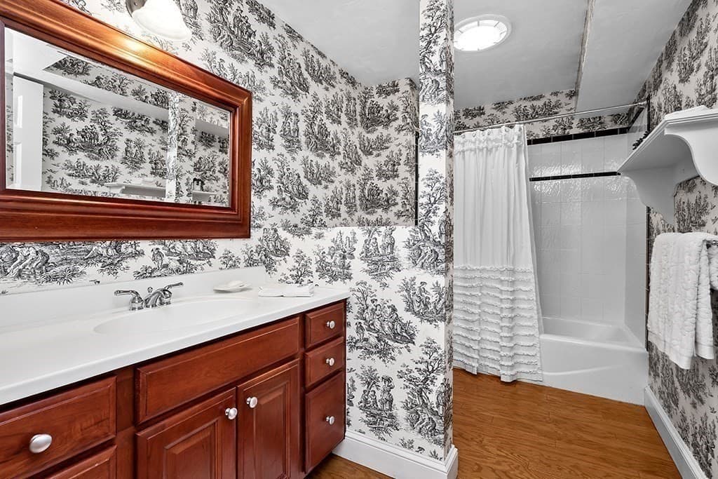 2 Country Way, Hopkinton MA 01748 photo 38