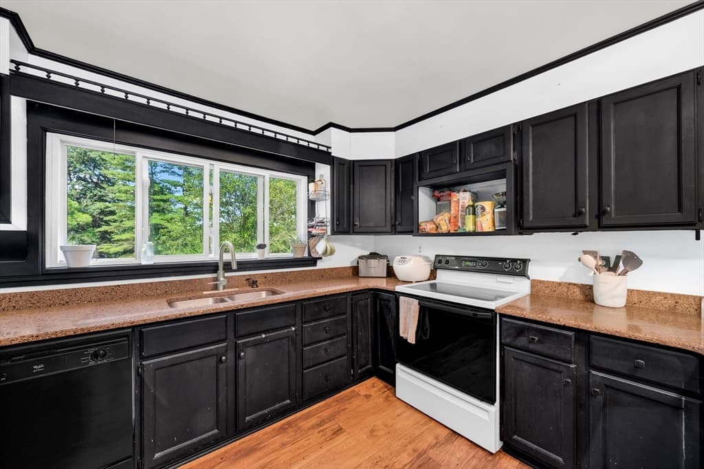 401 Petersham Road, Athol MA 01331 photo 5