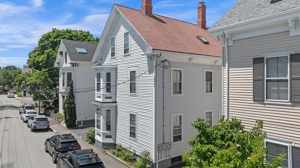 9 Boardman St # 3, Salem MA 01970 photo 2