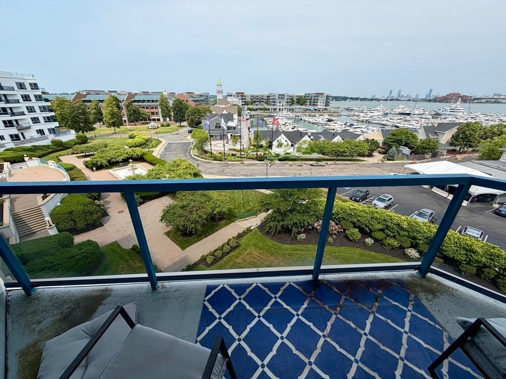 2001 Marina Dr # 410, Quincy MA 02171 photo 3
