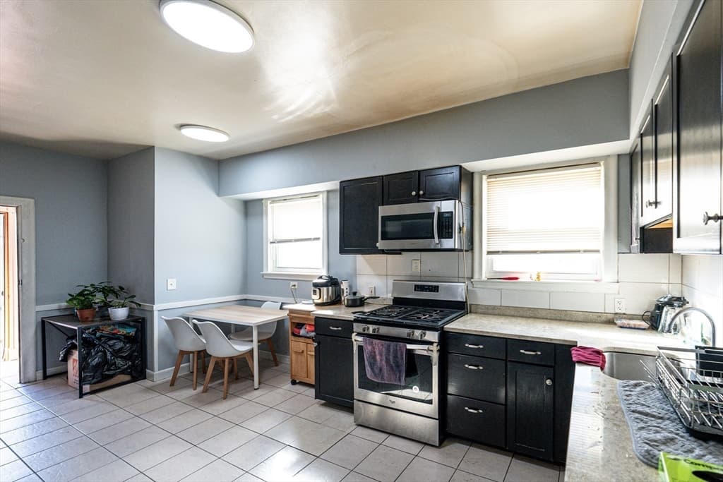27 Wave Ave # C, Revere MA 02151 photo 2
