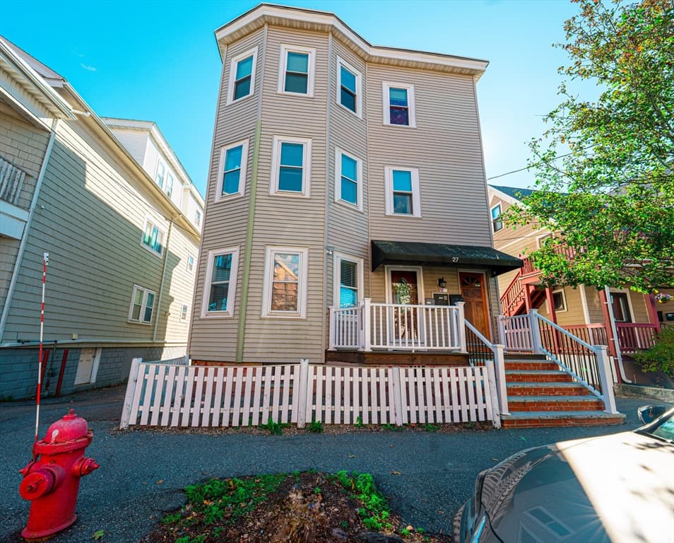 27 Wave Ave # C, Revere MA 02151