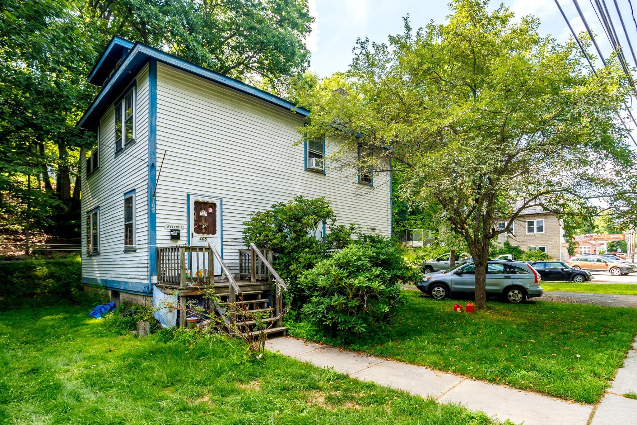 105 State St, Buckland MA 01370