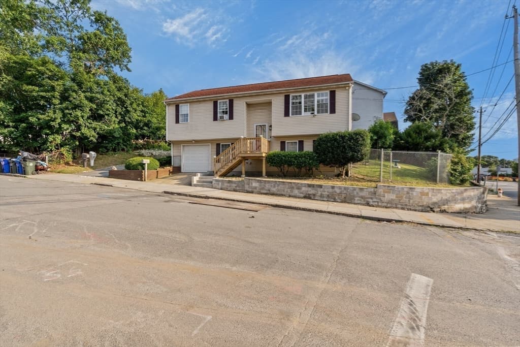 175 Slade St, Fall River MA 02724 photo 27