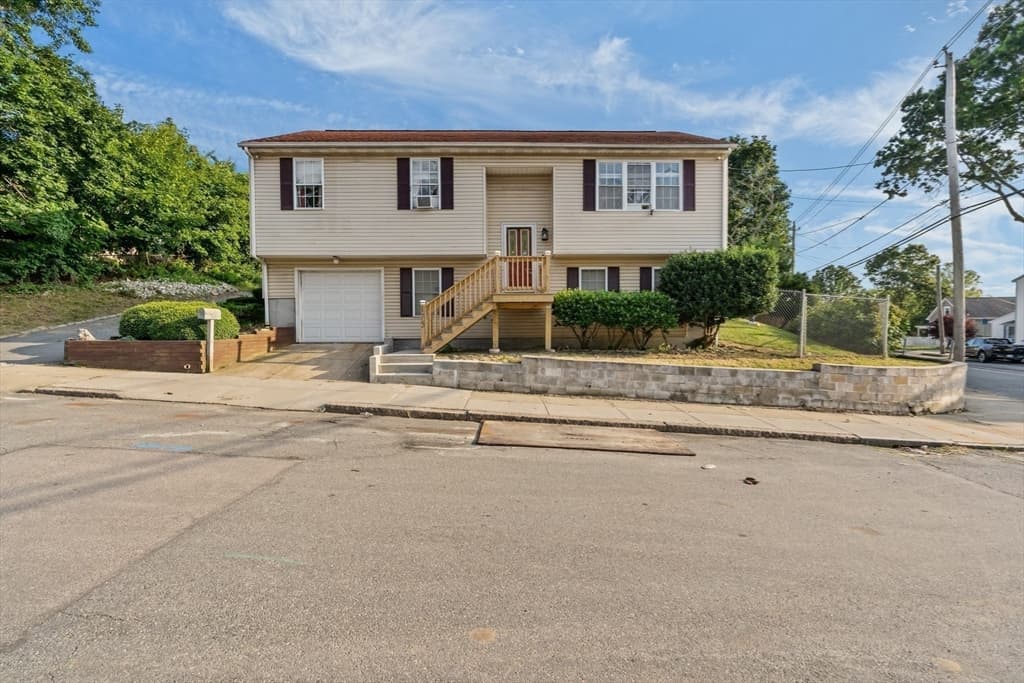 175 Slade St, Fall River MA 02724 photo 28