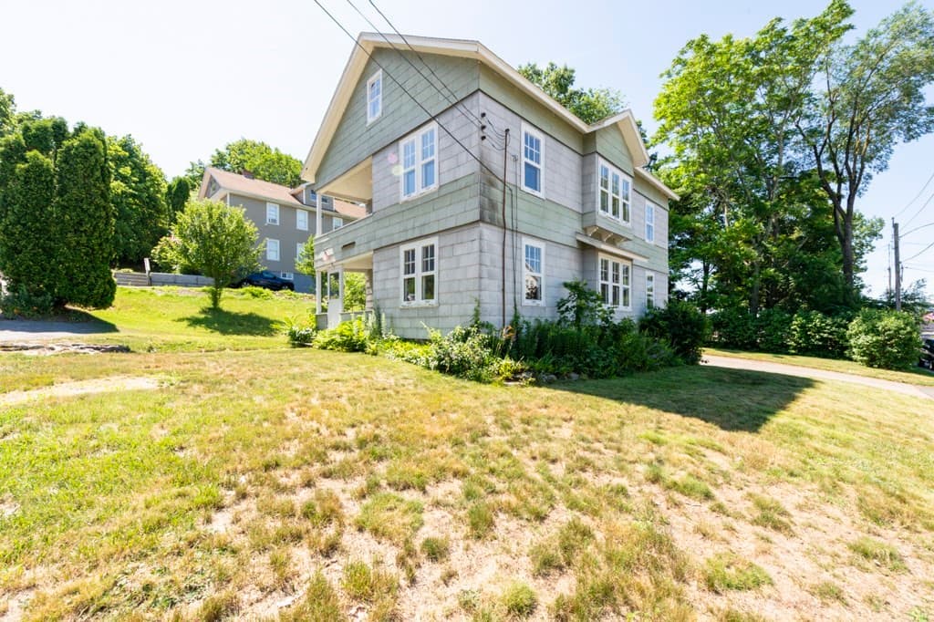 17 Hunnewell Rd, Worcester MA 01606 photo 5