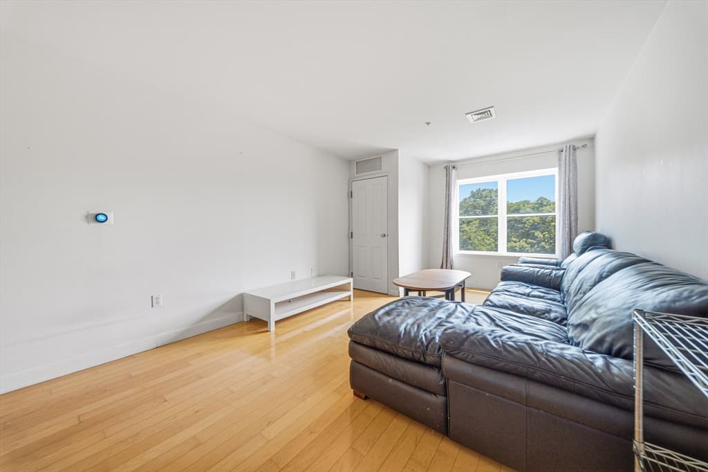30 Franklin St # 312, Malden MA 02148 photo 5