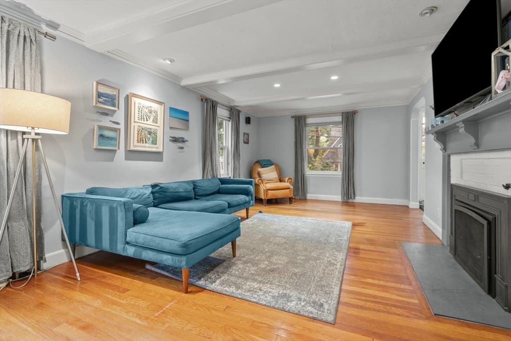 12 Chester St, Arlington MA 02476 photo 5