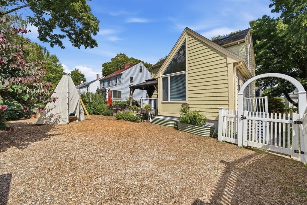 12 Chester St, Arlington MA 02476 photo 29